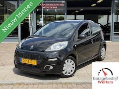 Peugeot 107 - 1.0 Black & Silver airco nw banden 4seizoen 5drs