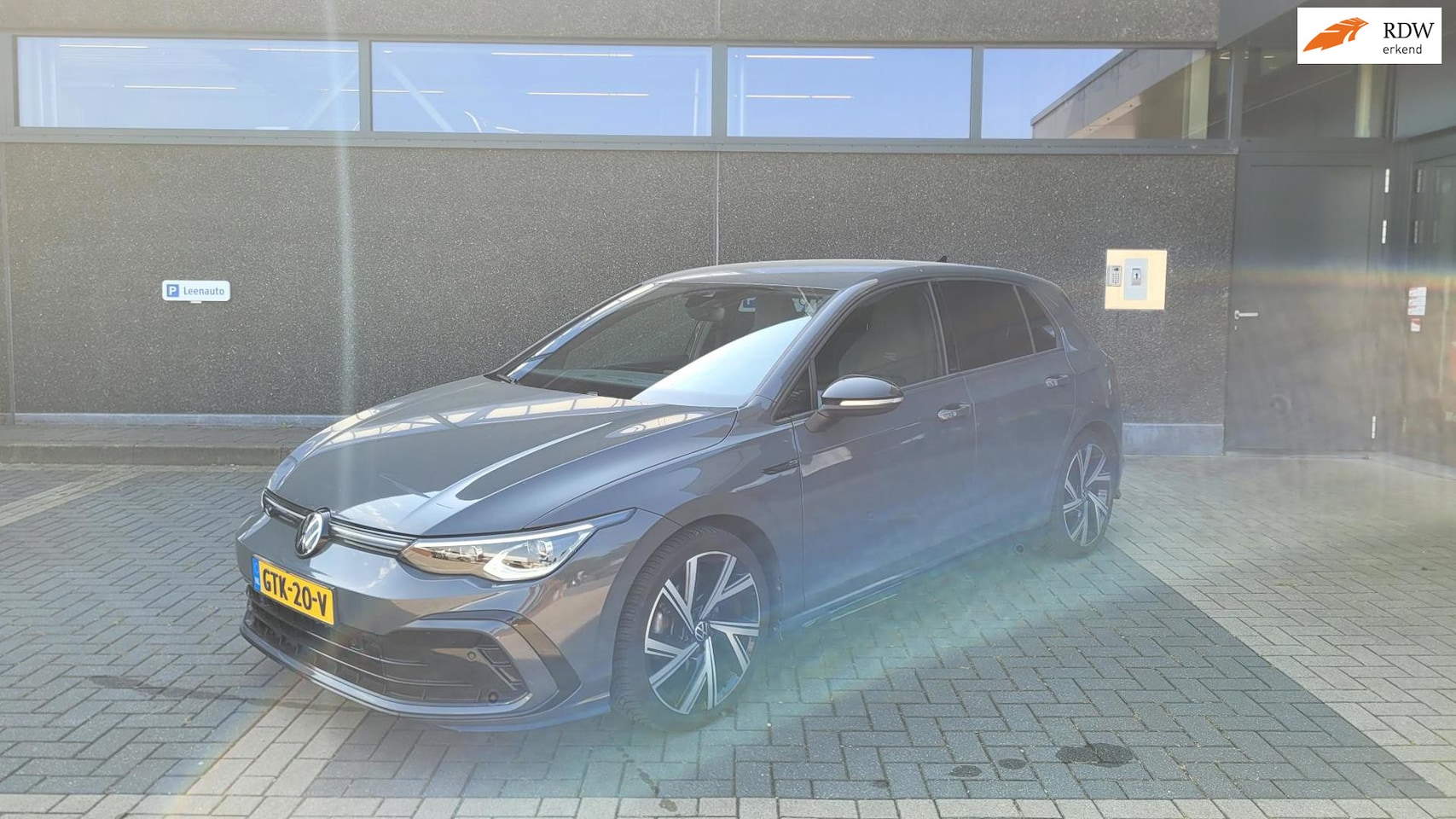 Volkswagen Golf - 1.5 eTSI R-Line Business automaat (7) - AutoWereld.nl