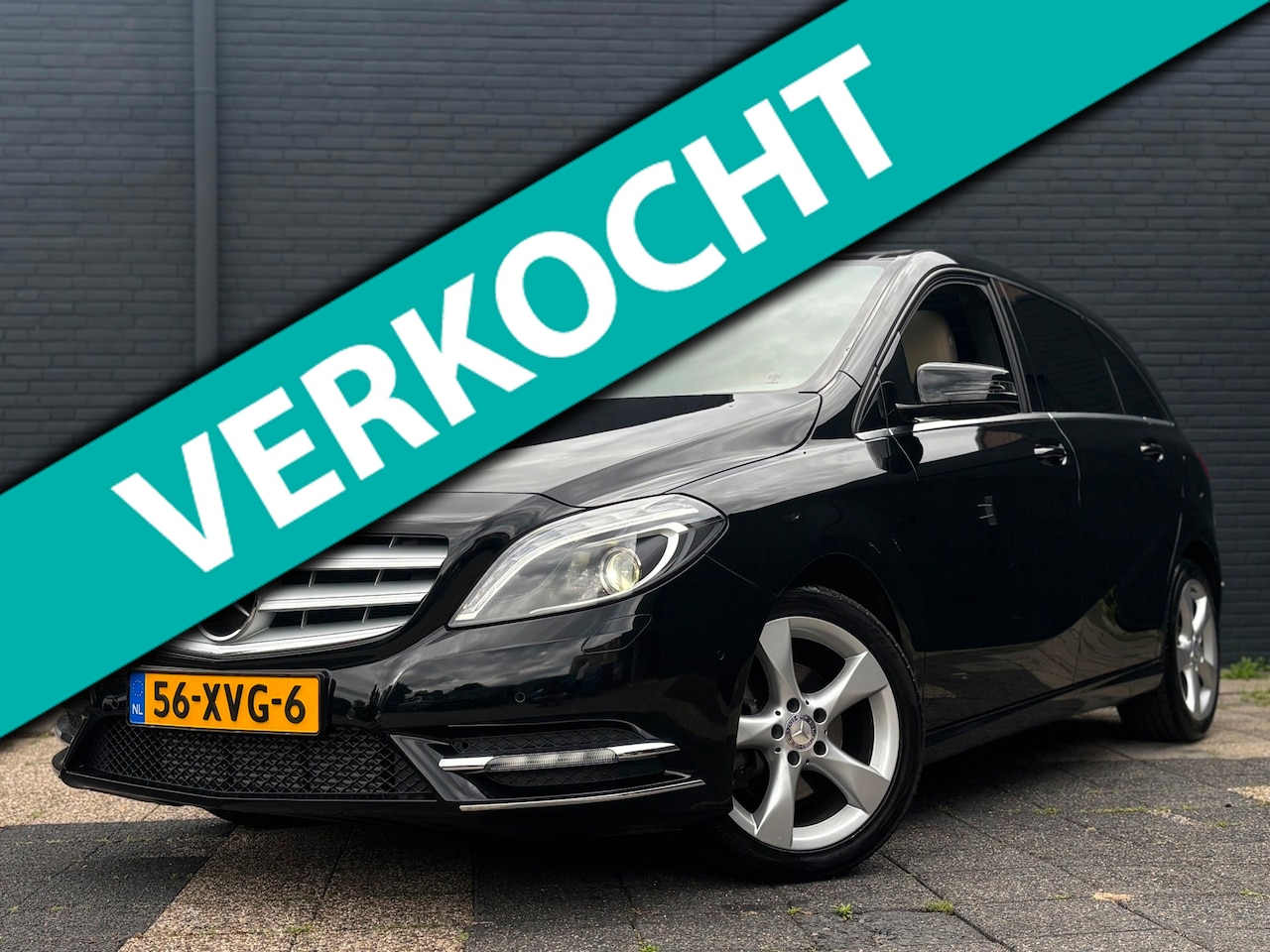 Mercedes-Benz B-klasse - 200 Automaat | Pano | Camera | Trekhaak - AutoWereld.nl