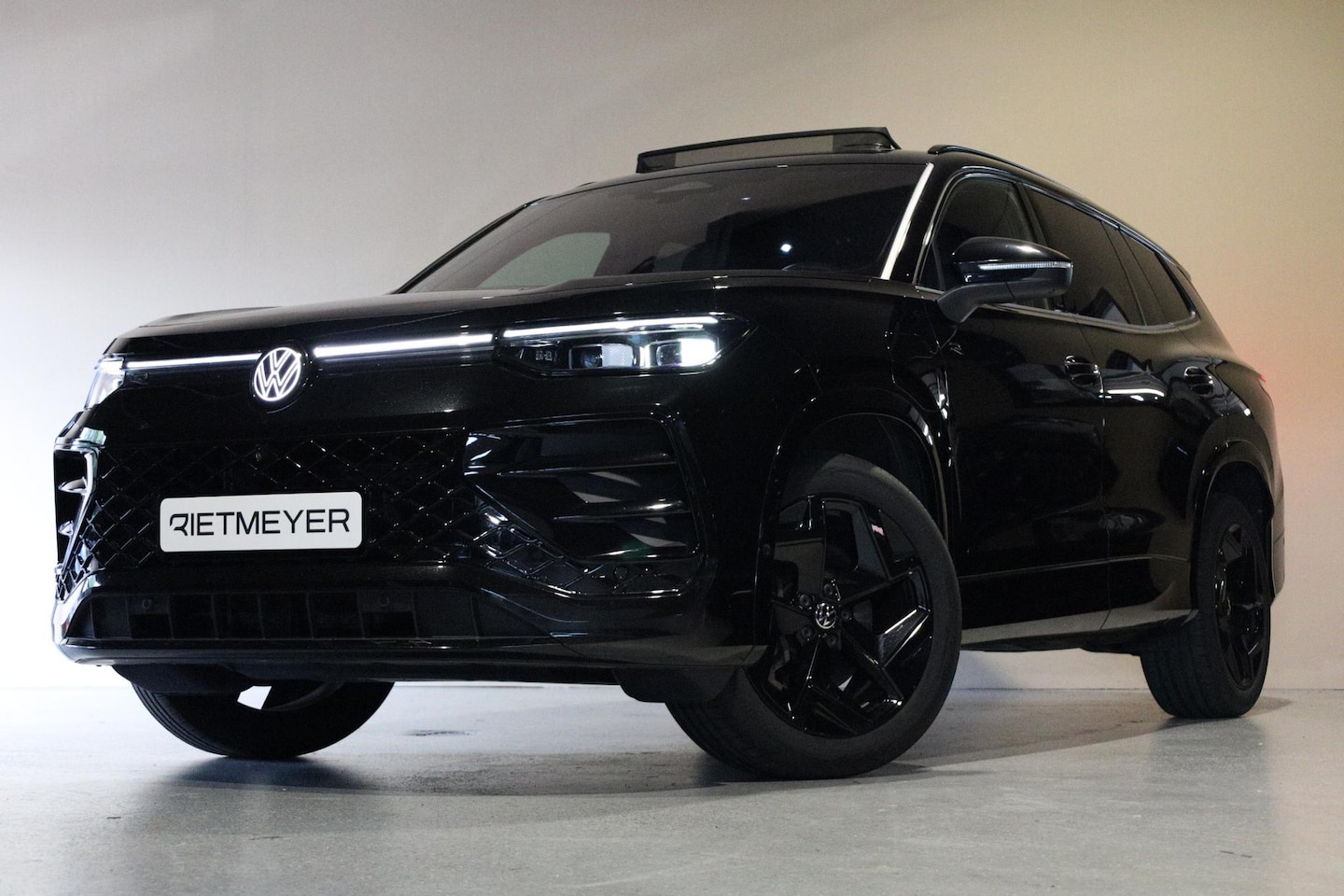 Volkswagen Tayron - 1.5 eTSI R-Line Edition 1.5 eTSI R-Line Edition - AutoWereld.nl