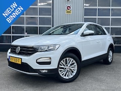 Volkswagen T-Roc - 1.0 TSI Style LED NAVI CARPLAY