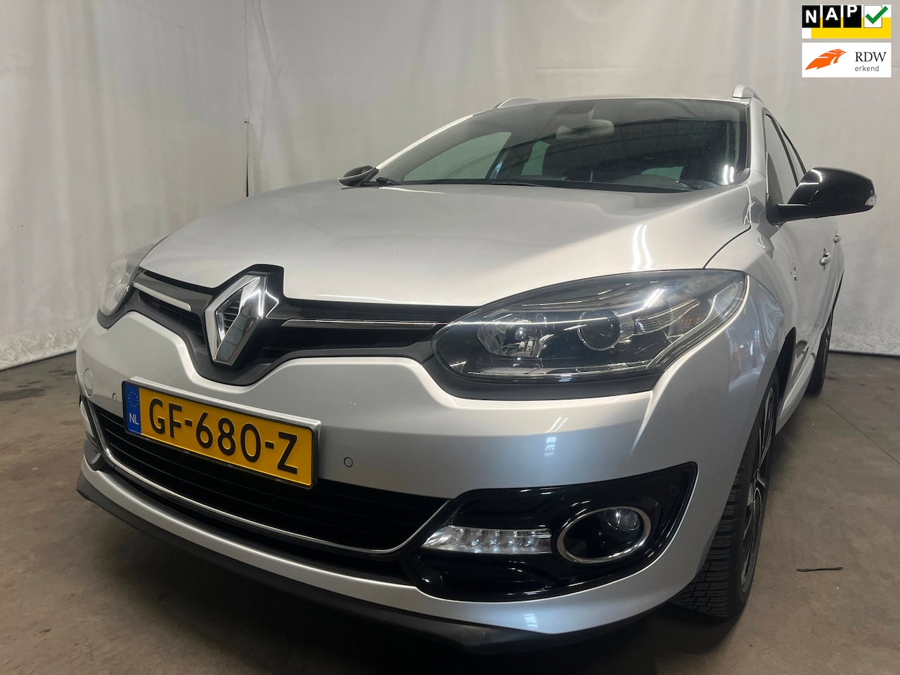Renault Mégane Estate - 1.2 TCe Bose - BPM - Motorlamp - Schade - AutoWereld.nl