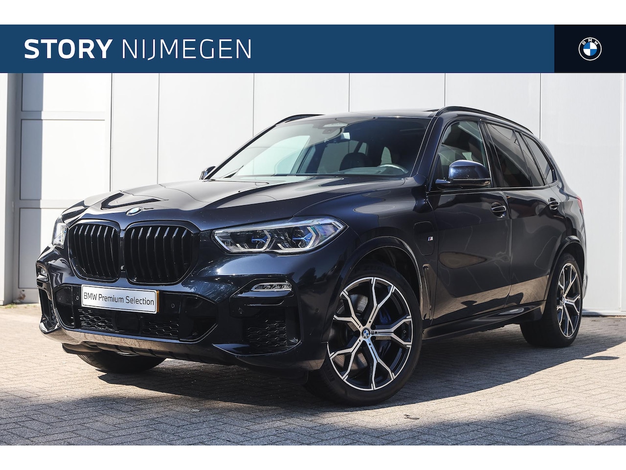 BMW X5 - xDrive45e High Executive M Sport Automaat / Panoramadak Sky Lounge / Trekhaak / Laserlight - AutoWereld.nl
