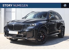 BMW X5 - xDrive50e M Sport Automaat / Panoramadak / Trekhaak / Stoelventilatie / Soft-Close / Massa