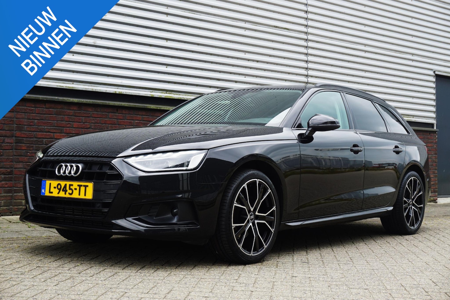 Audi A4 Avant - 35 TFSI Black Optick/19Inch.LMV/Trekhaak/ Sportstoelen. - AutoWereld.nl