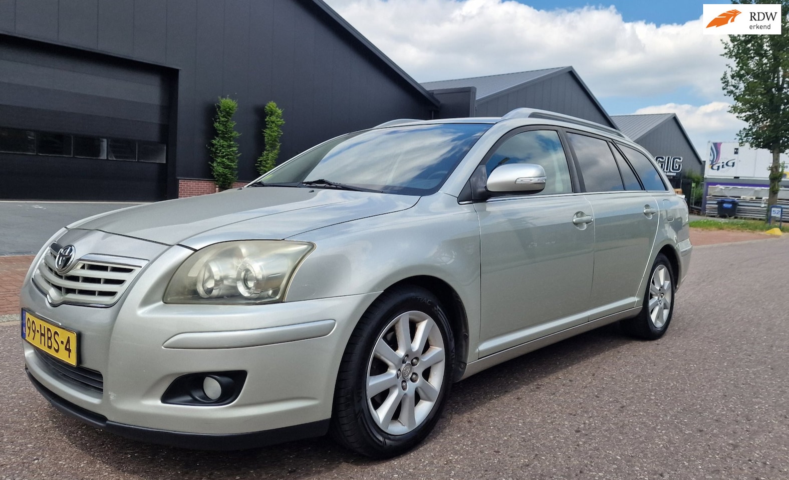 Toyota Avensis Wagon - 1.8 VVTi Luna Business AUTOMAAT CRUISE TREKHAAK 2 X SLEUTELS - AutoWereld.nl