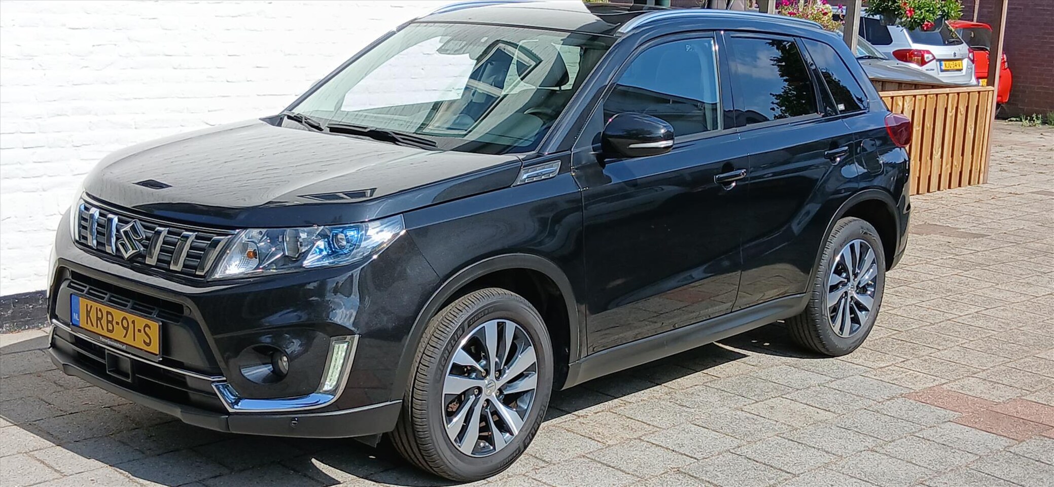 Suzuki Vitara - 1.4 Boosterjet AllGrip Stijl 1.4 Boosterjet 140pk Allgrip Stijl (sunroof) - AutoWereld.nl