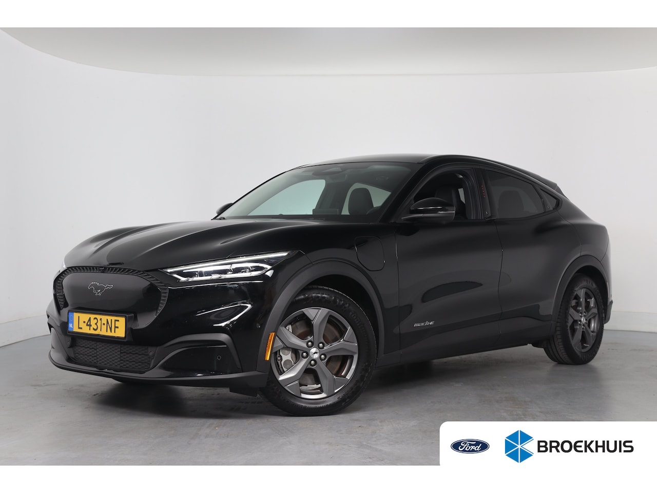 Ford Mustang Mach-E - RWD 75 kWh | 1e Eigenaar! | Dealer Onderhouden! | SOH 94,5% Leder | Panoramadak | Stoel/St - AutoWereld.nl