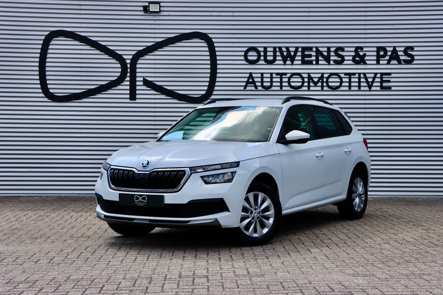 Skoda Kamiq - 1.0 TSI Ambition | 1E EIGENAAR | CARPLAY | STOELVERWARMING | CAMERA - AutoWereld.nl