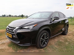 Lexus NX - 300h AWD 25th Edition|Trekhaak|Leer|Dealer onderhouden|Stoelverwarming|NL-Auto-NAP|