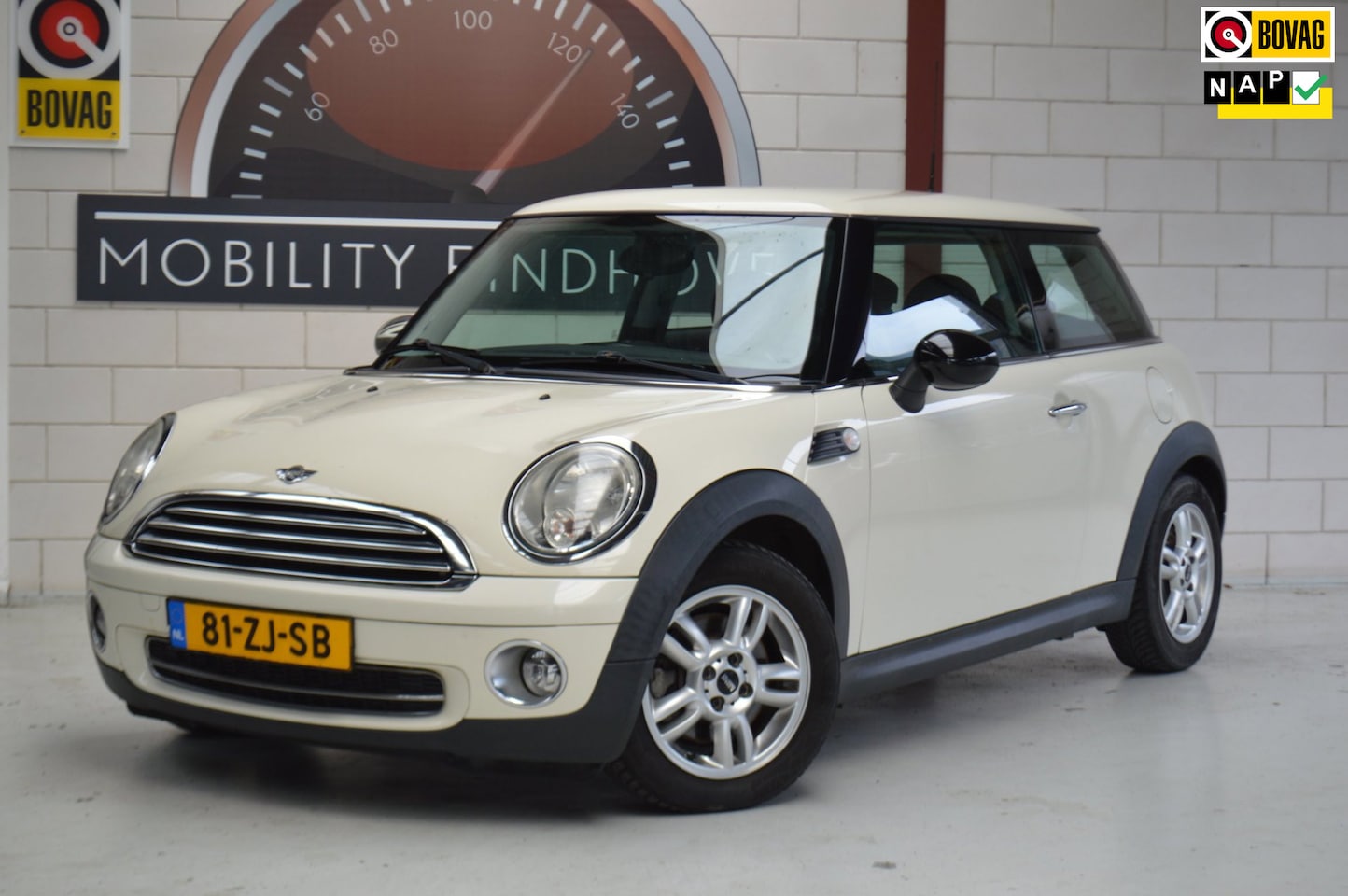 MINI 3-Deurs - 1.4 95PK One APK, GARANTIE, AIRCO, PRIMA STAAT! - AutoWereld.nl