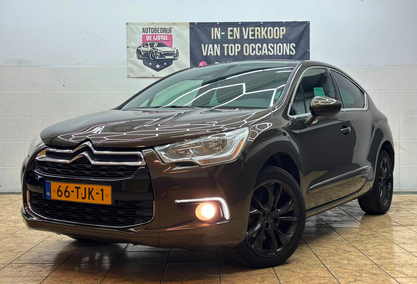 Citroën DS4 - 1.6 THP So Chic / AUTOMAAT / RIJDT PERFECT - AutoWereld.nl