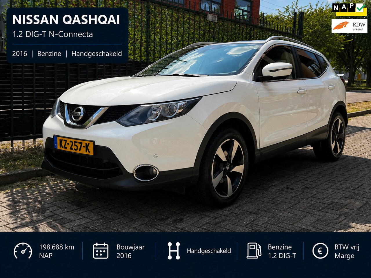 Nissan Qashqai - 1.2 N-Connecta 2016 PANO|NAP|CAMERA|TREKHAAK - AutoWereld.nl