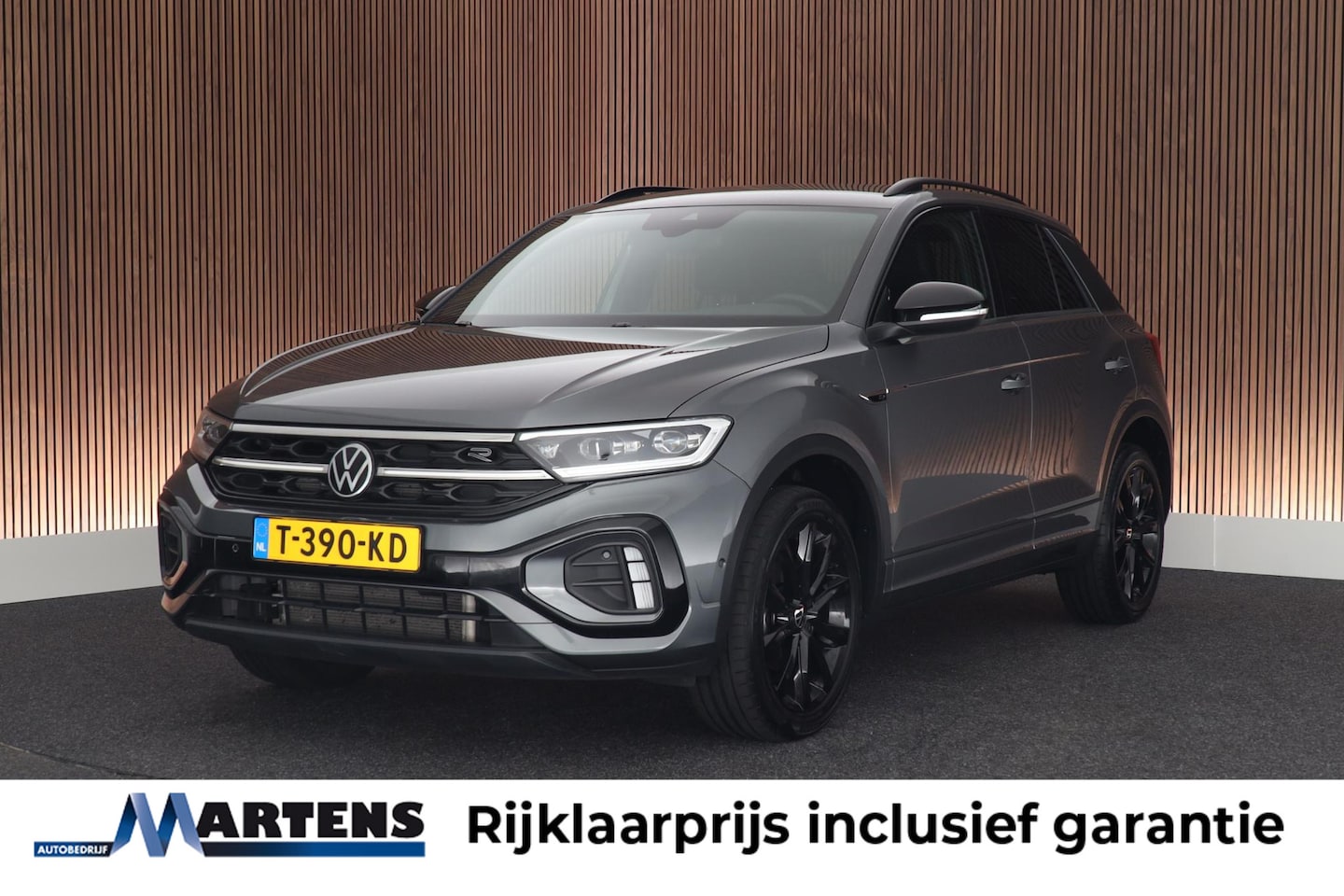 Volkswagen T-Roc - 1.5 TSI 150pk DSG R-Line Business+ Black Style Trekhaak Camera IQ.Light Virtual Cockpit Ke - AutoWereld.nl