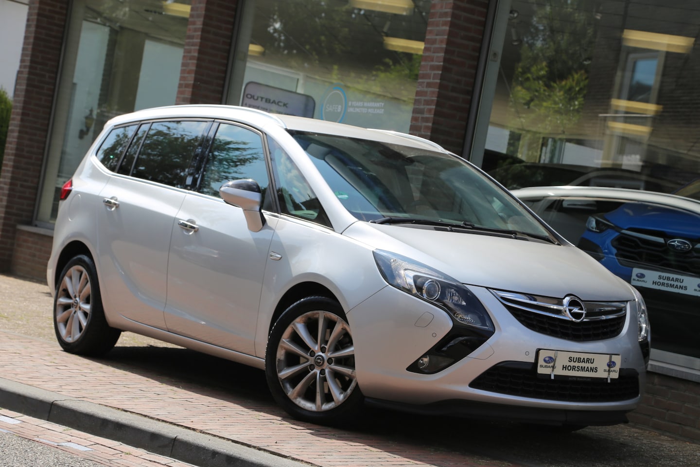 Opel Zafira Tourer - 1.6 Cosmo Leer Camera Carplay - AutoWereld.nl