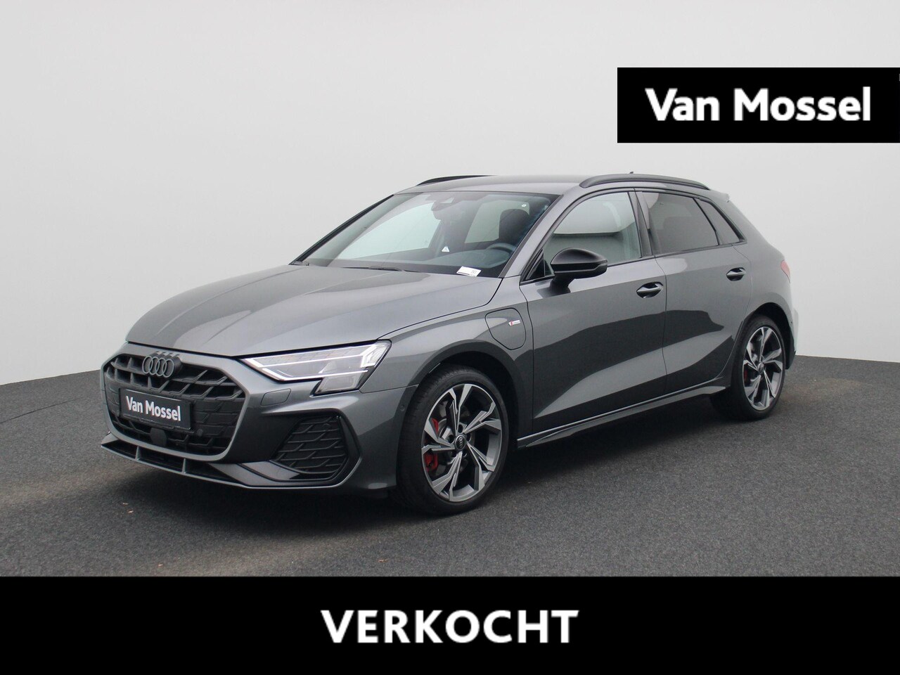 Audi A3 Sportback - 45 TFSI e S edition Competition 272 PK | S-Line | Automaat | Navigatie | Camera | SONOS | - AutoWereld.nl