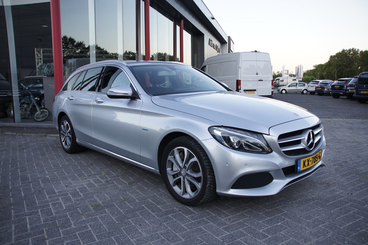 Mercedes-Benz C-klasse Estate - 350 e Lease Edition 350 e Lease Edition - AutoWereld.nl