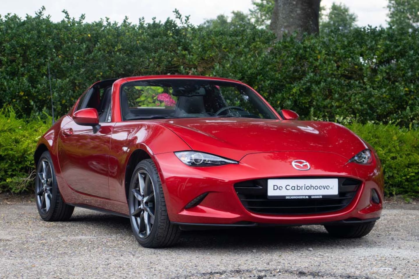 Mazda MX-5 RF - NDRF 2.0l SkyActiv-G 160 GT-M Soul Red Metallic - Automaat - AutoWereld.nl