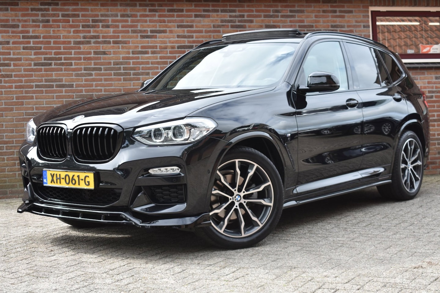 BMW X3 - XDrive20i High Executive '19 LED Pano Leder Clima M Pakket - AutoWereld.nl
