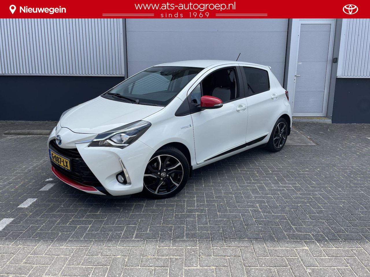 Toyota Yaris - 1.5 Hybrid Executive | Red & White edition | - AutoWereld.nl