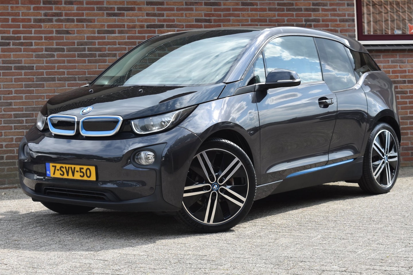 BMW i3 - Basis Comfort 22 kWh SOH 75,8% '13 Navi Clima Cruise Inruil mogelijk - AutoWereld.nl