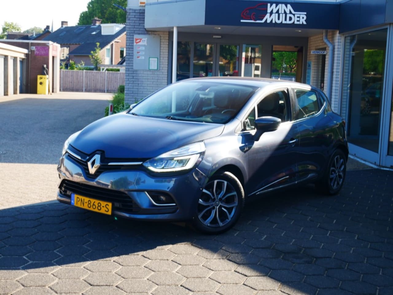 Renault Clio - 0.9 TCE INTENS   **Clima//Navi//Lm//Th ** - AutoWereld.nl