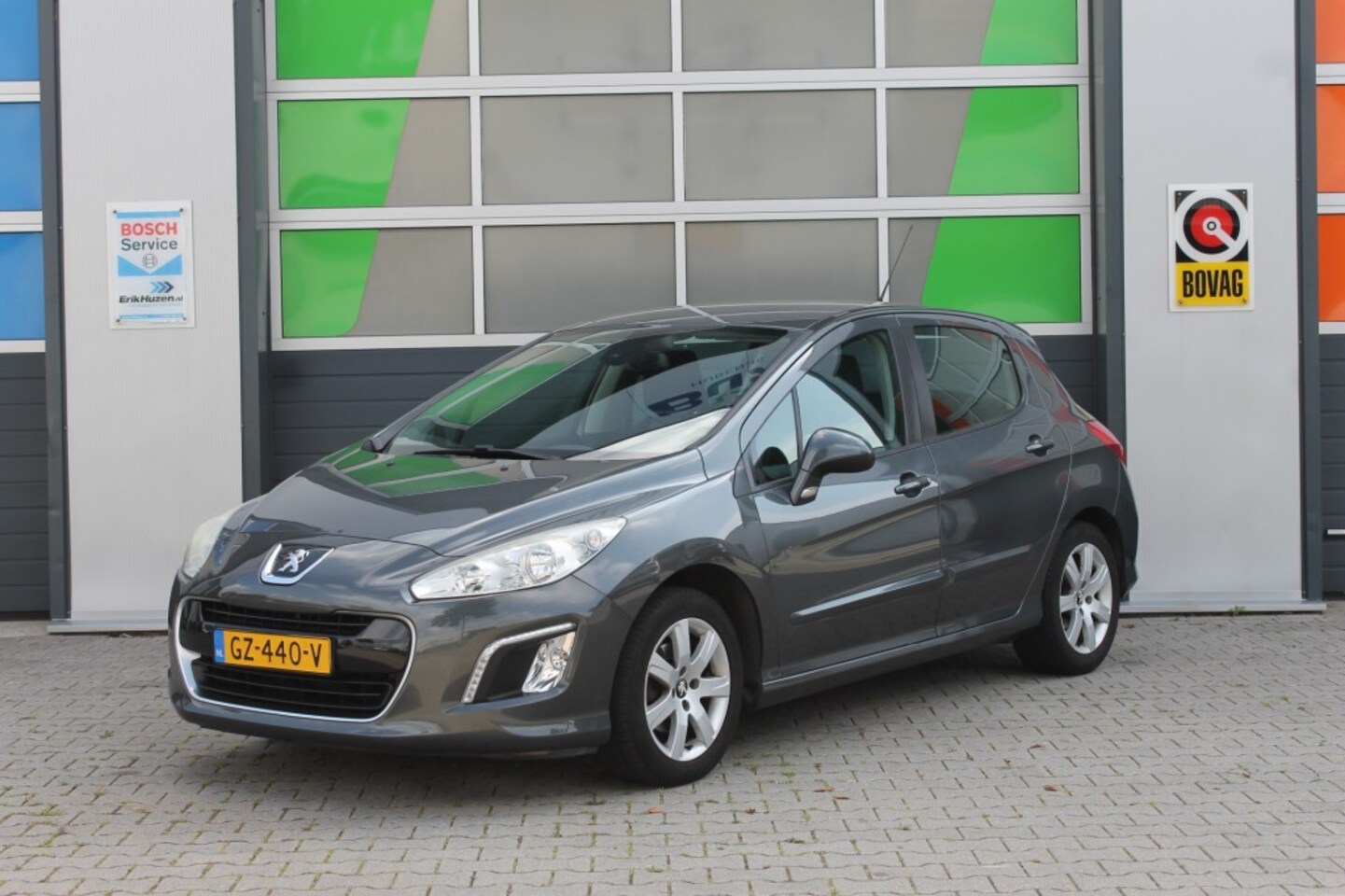 Peugeot 308 - 1.6 VTI ACTIVE / NW APK / Bluetooth / Trekhaak / Airco - AutoWereld.nl