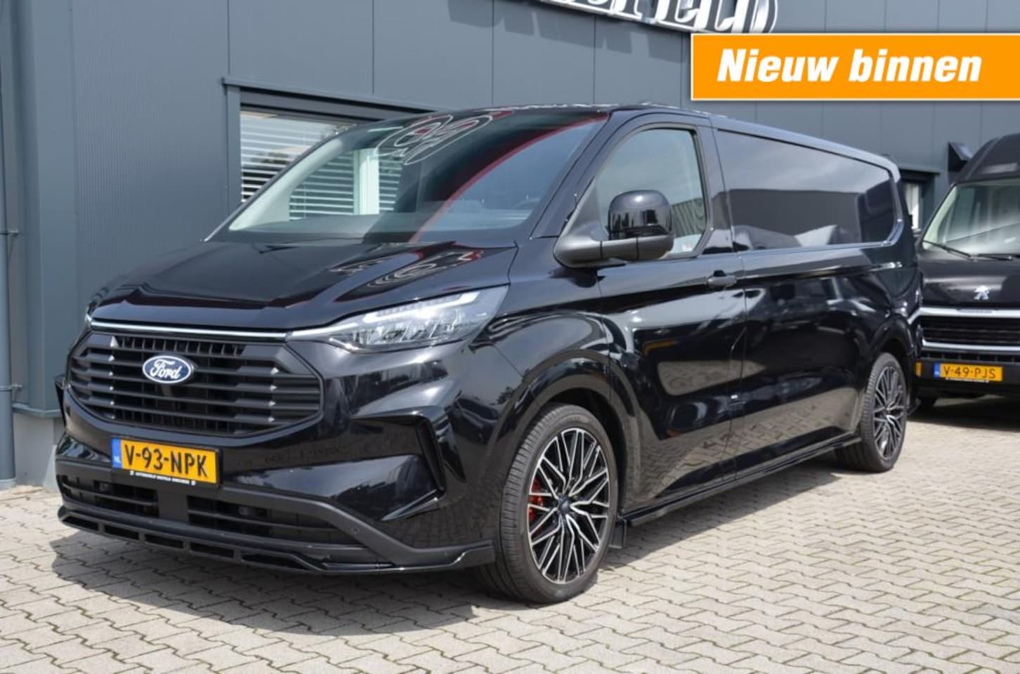 Ford Transit Custom - 320 2.0 TDCI L2H1 Trend  136PK Special Edition . - AutoWereld.nl