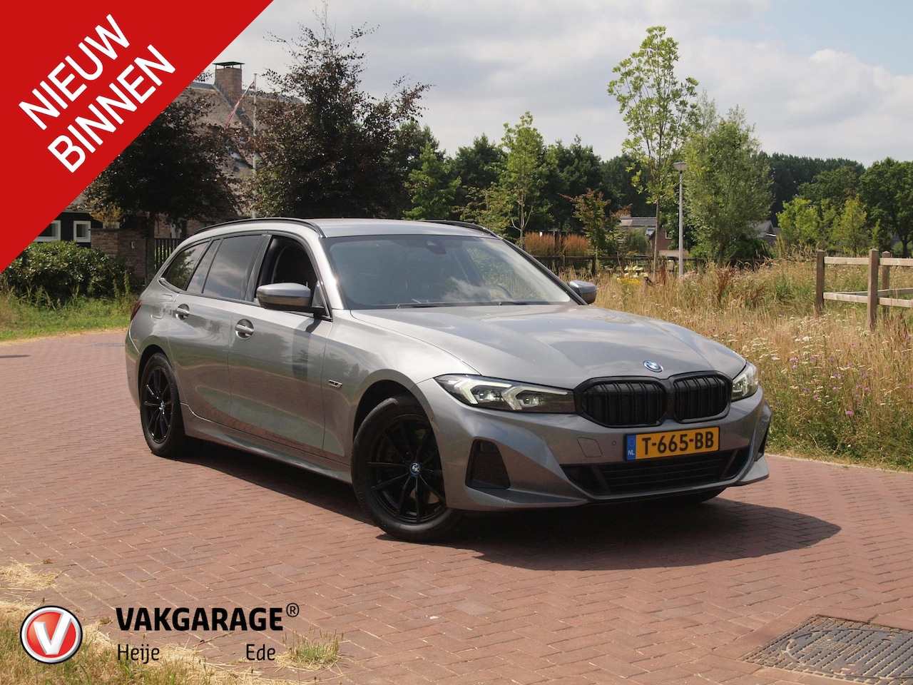BMW 3-serie Touring - 320e | Camera | Trekhaak | Sfeerverlichting | Stoelmemory | Cruise Control | - AutoWereld.nl