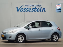 Toyota Auris - 1.8 Full Hybrid Aspiration / Automaat / Climate / Cruise / Trekhaak / Navi / NL-Auto