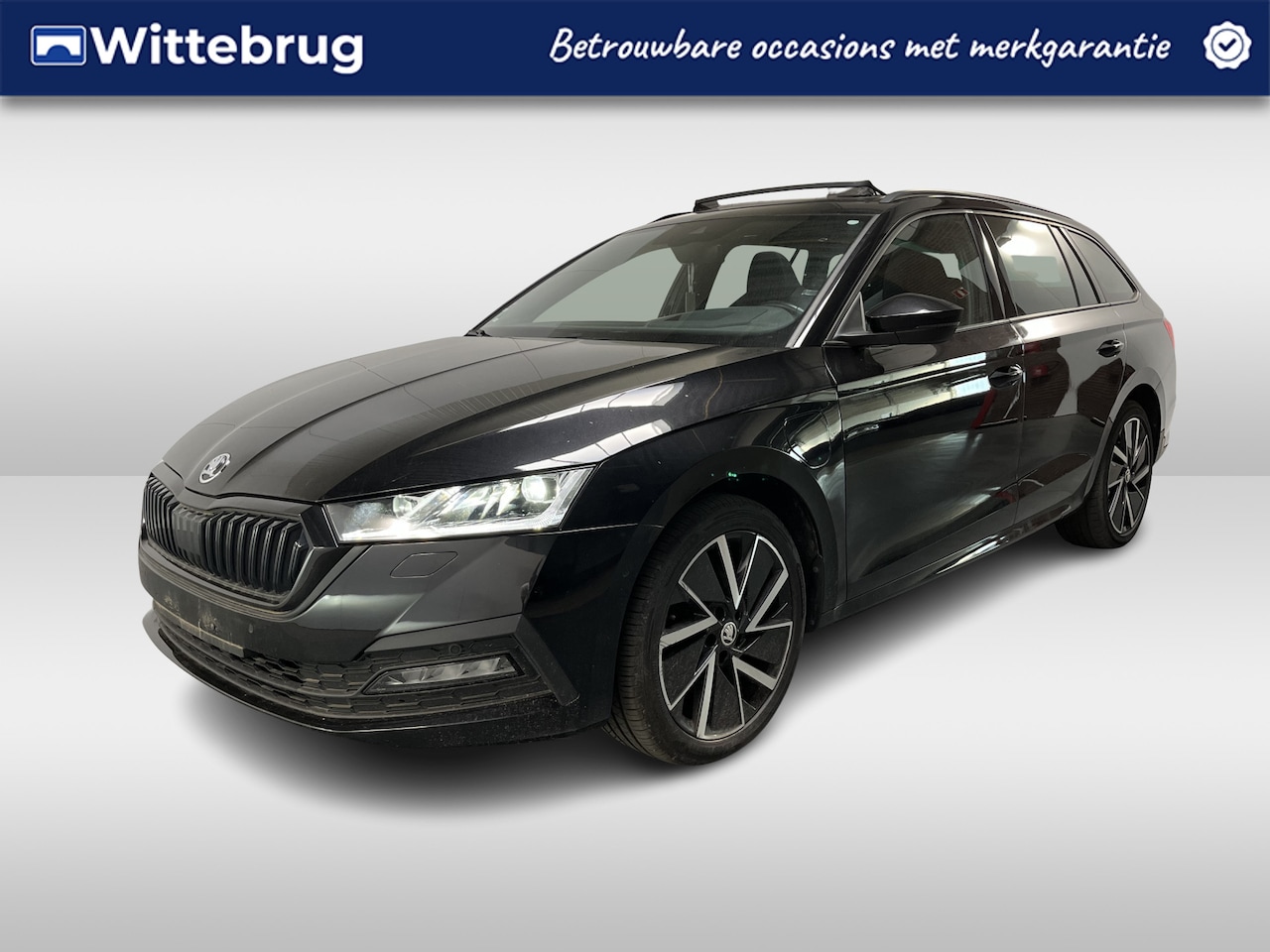 Skoda Octavia Combi - 1.4 TSI iV PHEV Sportline / AUTOMAAT/ PANO/ PARK.SENSOR.V+A/ CAMERA/ SMARTLINK/ ACC/ STOEL - AutoWereld.nl