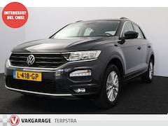 Volkswagen T-Roc - 1.5 TSI Style/ Trekhaak/ 16''LMV/ Apple+android/ Airco/ Navi/ Cruise/ Bluetooth/ Multi.LED