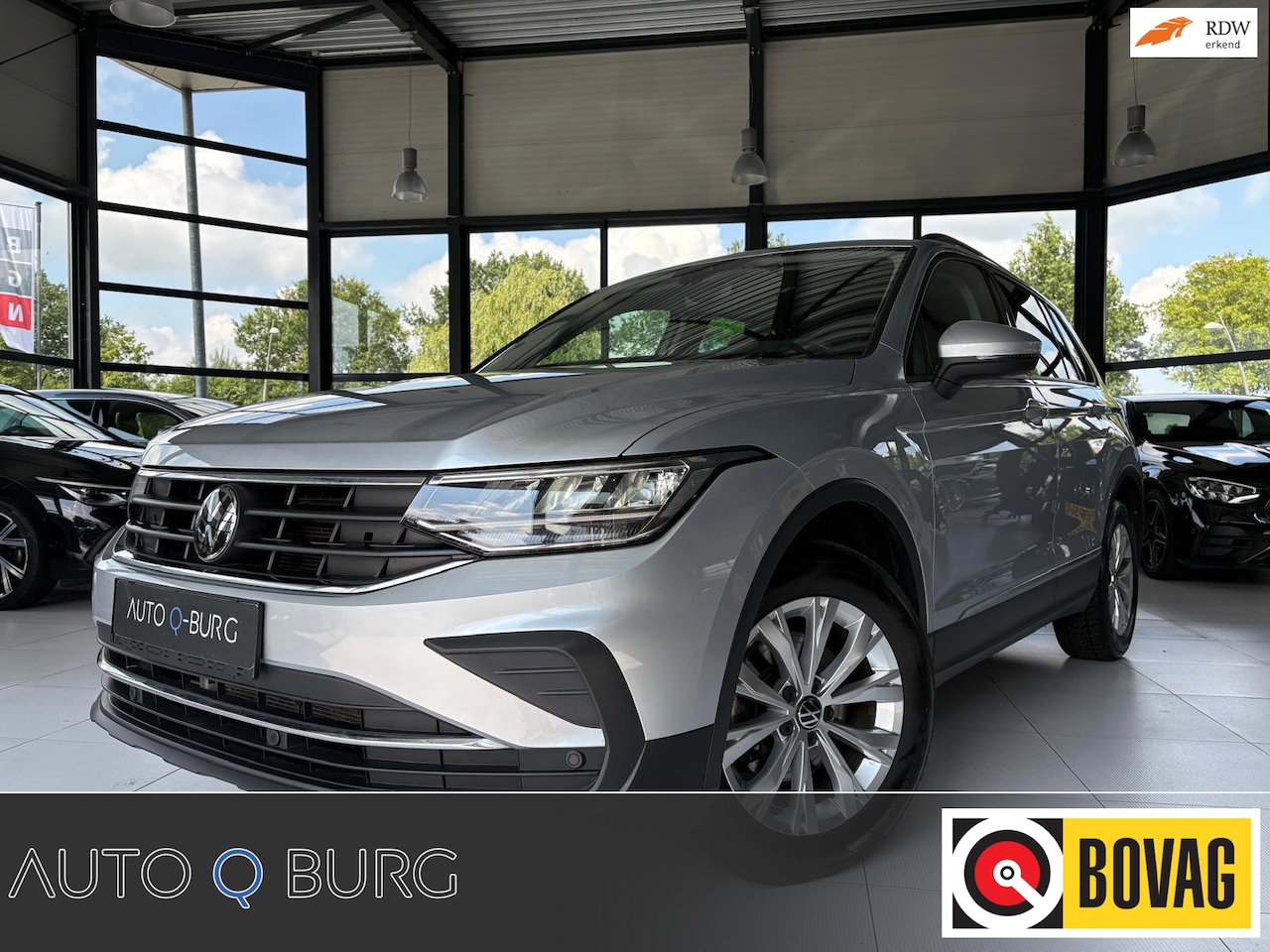 Volkswagen Tiguan - 2.0 TDI Life Business | Camera | Navi | LMV | LED | Climate | Adaptive Cruise | Dealer Ond - AutoWereld.nl
