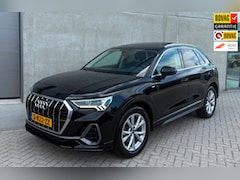 Audi Q3 - 35 TFSI Zwart 2021 S line PANO|CAMERA|CARPLAY|LED