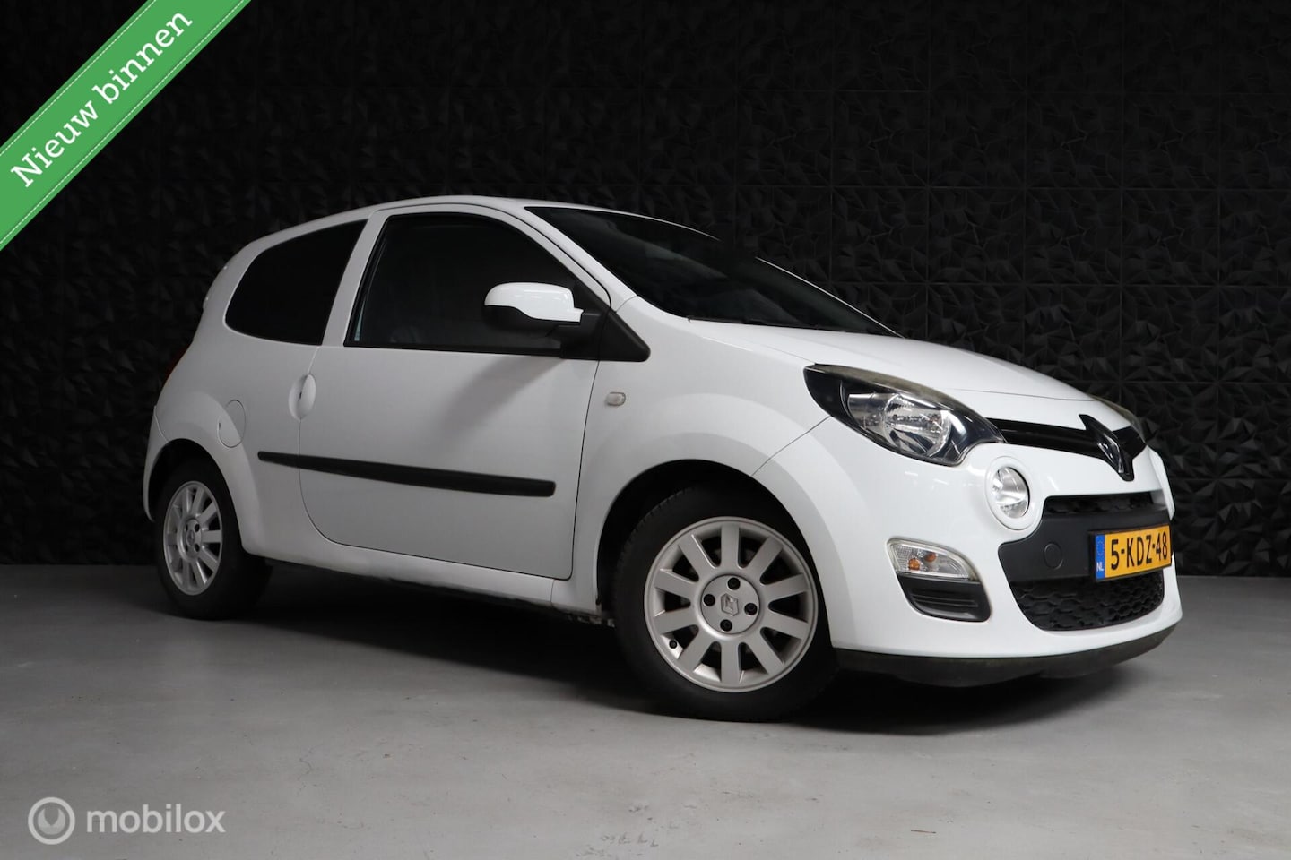 Renault Twingo - 1.2 16V Collection | Airco | Elektr. ram | BT - AutoWereld.nl