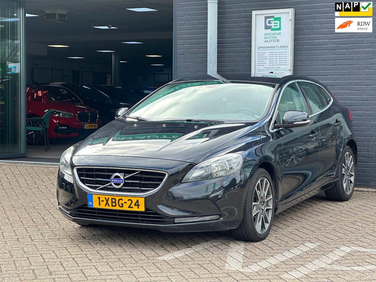 Volvo V40 - 2.0 D4 Summum Business/LEDER/NAVI/AIRCO/NETTE STAAT!! - AutoWereld.nl