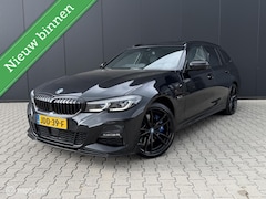 BMW 3-serie Touring - 330e Touring xDrive M-pakket/Laser/Pano/Trekhaak/ACC/19 inch