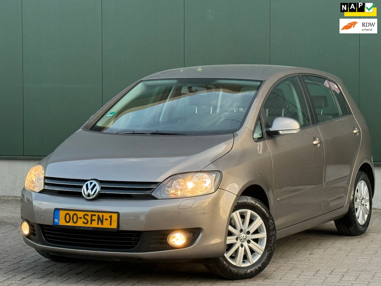 Volkswagen Golf Plus - Zeer Nette 1.2 TSI | Nieuwe DSG | NAP - AutoWereld.nl