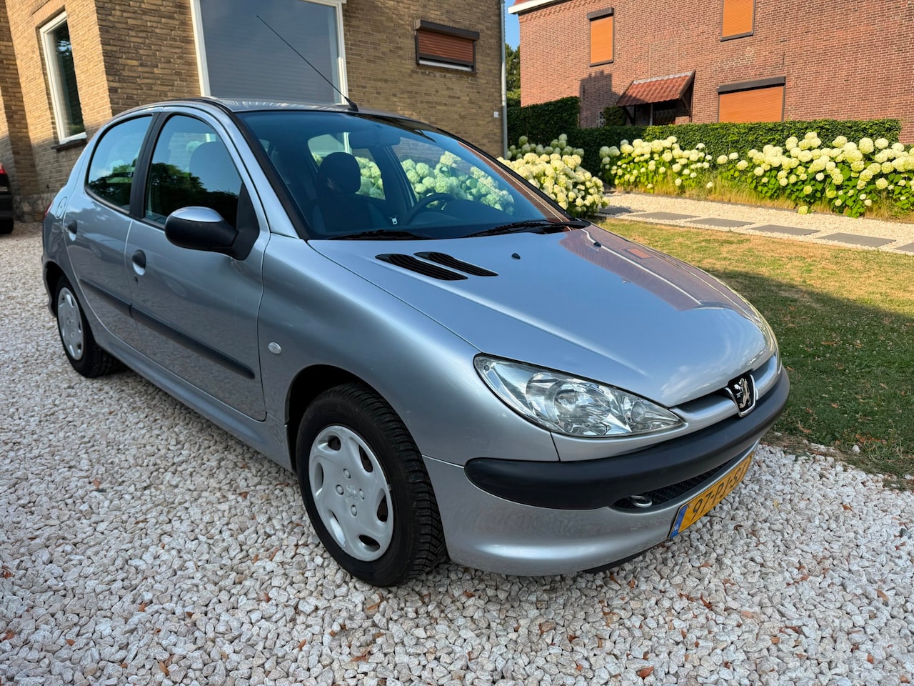 Peugeot 206 - 1.4 X-line Automaat Nwe/Distributie&APK. - AutoWereld.nl