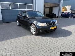 BMW 1-serie - 116i Executive LEES TEKST
