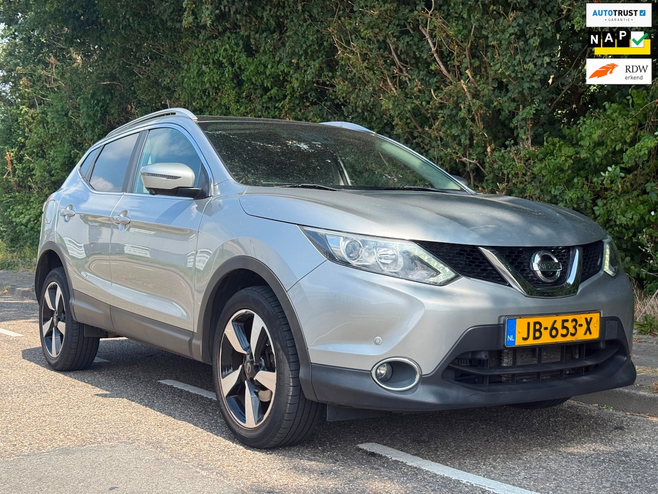 Nissan Qashqai - 1.2 Connect Edition Automaat Pano 360 Camera - AutoWereld.nl