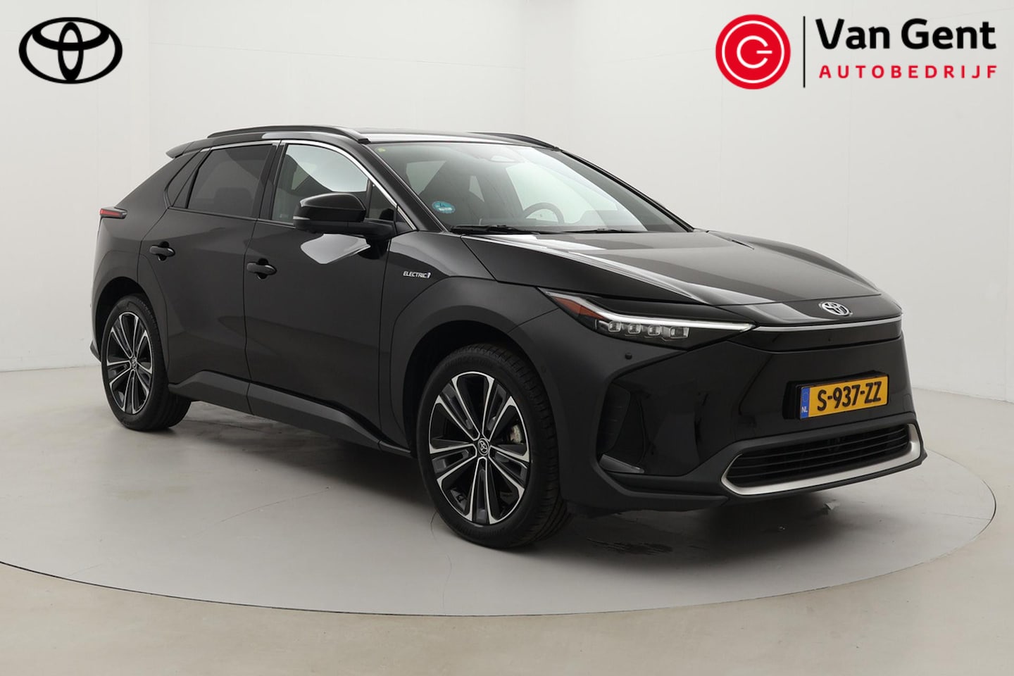 Toyota bZ4X - Premium 71 kWh | Warmtepomp | Matrix LED | 360 camera | Leder | JBL | Apple Carplay / Andr - AutoWereld.nl
