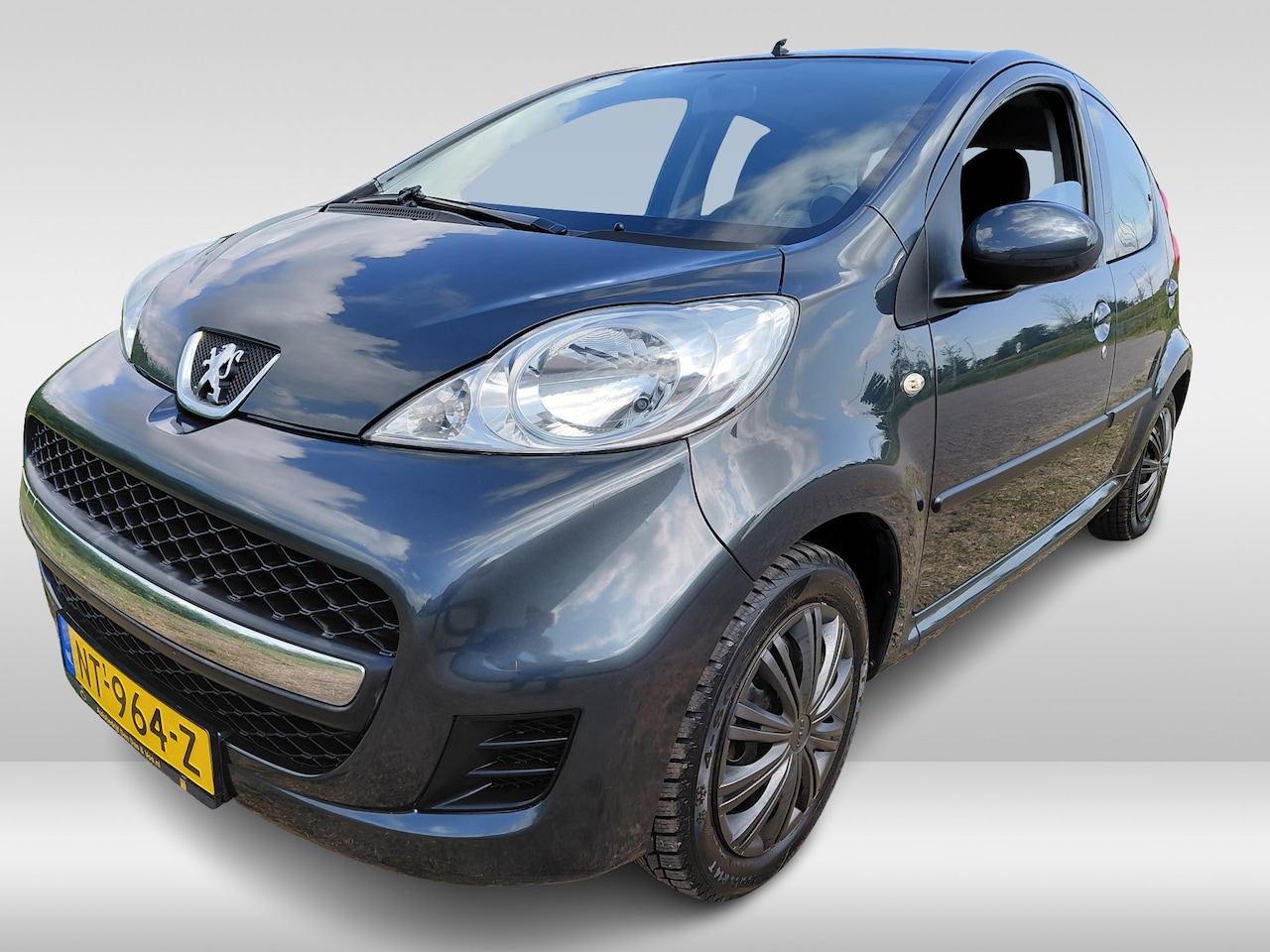 Peugeot 107 - 1.0-12V XR 5 drs. AIRCO - AutoWereld.nl
