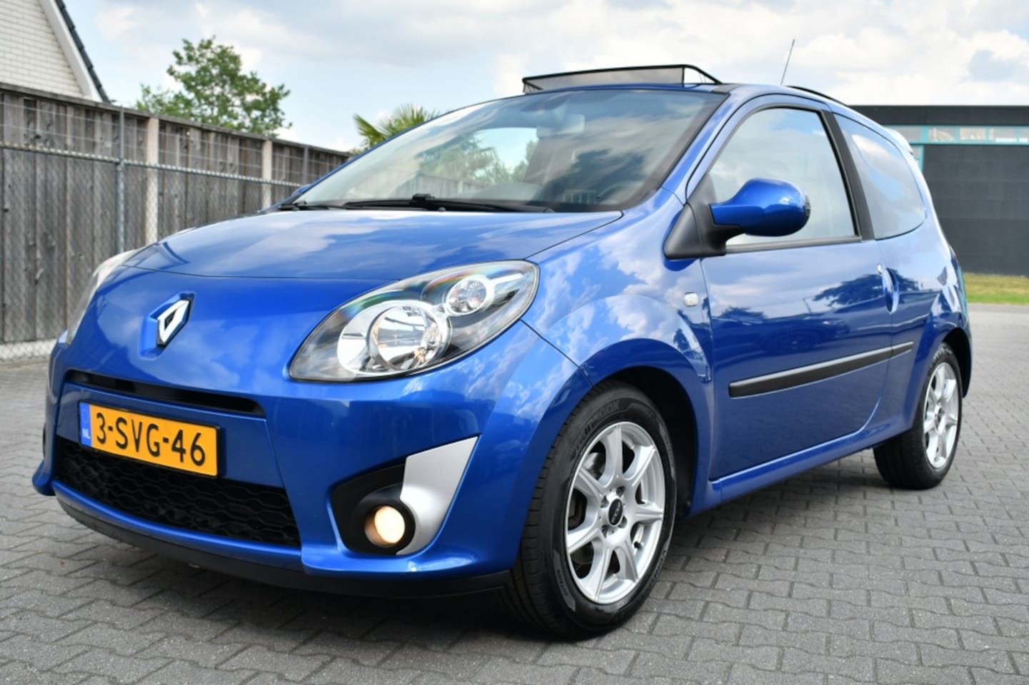 Renault Twingo - 1.2-16V Dynamique Automaat 81.600KM | Panoramadak - AutoWereld.nl