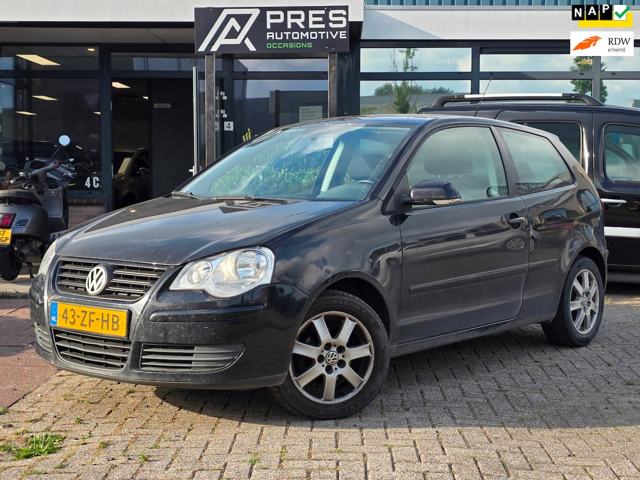 Volkswagen Polo - 1.4-16V Comfortline |AUTOMAAT|AIRCO|CRUISE - AutoWereld.nl