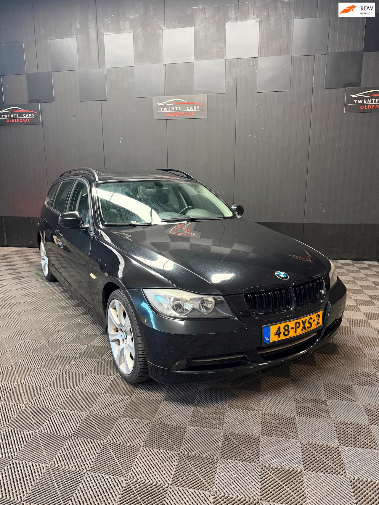 BMW 3-serie Touring - 320i Dynamic Executive | Pano | Leder | Cruise | PDC | - AutoWereld.nl