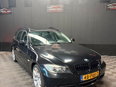 BMW 3-serie Touring - 320i Dynamic Executive | Pano | Leder | Cruise | PDC |