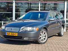 Volvo V70 - 2.5T AWD Kinetic | Automaat | Panoramadak | Lederen bekleding elektrisch verstelbaar