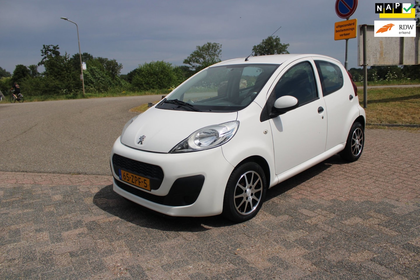 Peugeot 107 - 1.0 Access Accent 1.0 Access Accent - AutoWereld.nl