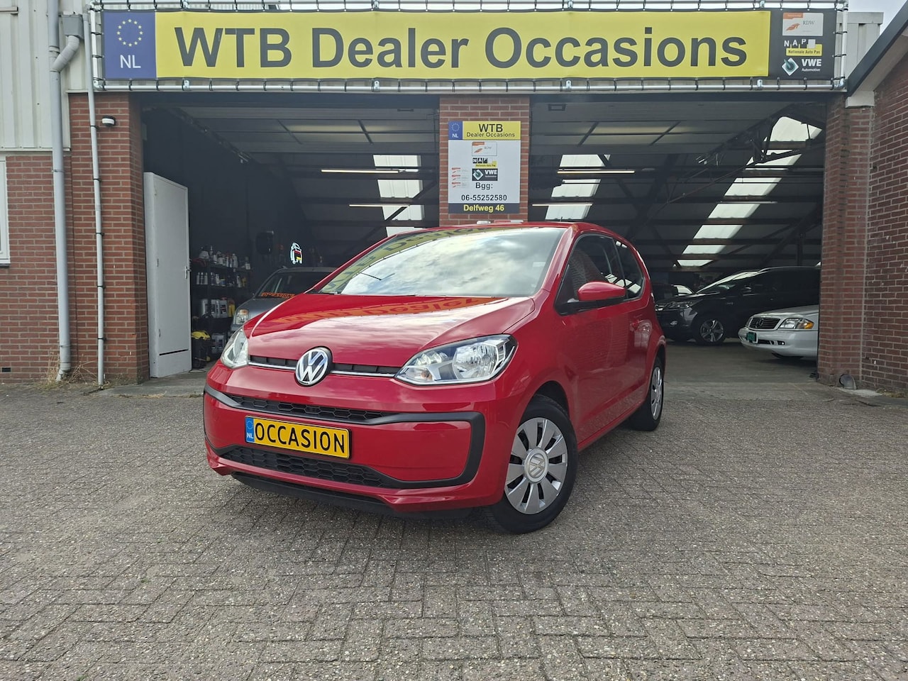 Volkswagen Up! - 1.0 BMT move up! 1.0 BMT move up!, Airco, Bluetooth - AutoWereld.nl